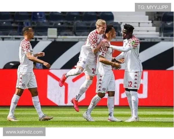 哪支德甲球队曾六次夺冠？德国足球荣誉榜回顾