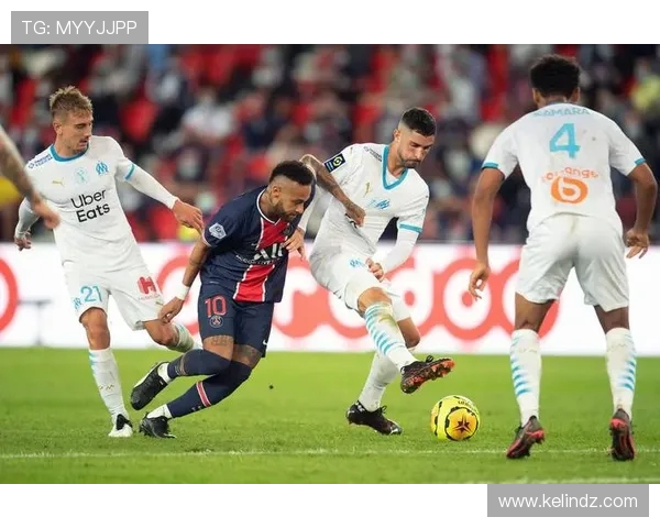 法甲比赛风格变化趋势：防反与控球体系并存演化